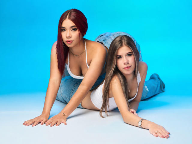 NathalieAndLuna - Porno na żywo i seks kamera - 30596564