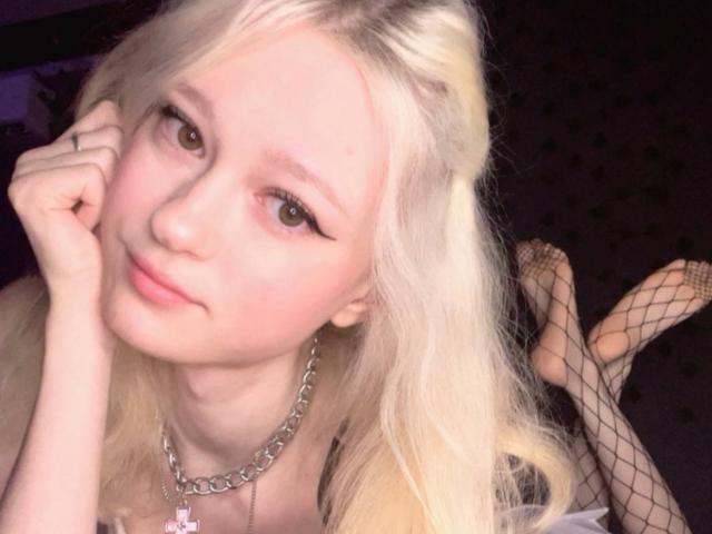 CharissaLeister - Live porn &amp; sex cam - 30602858