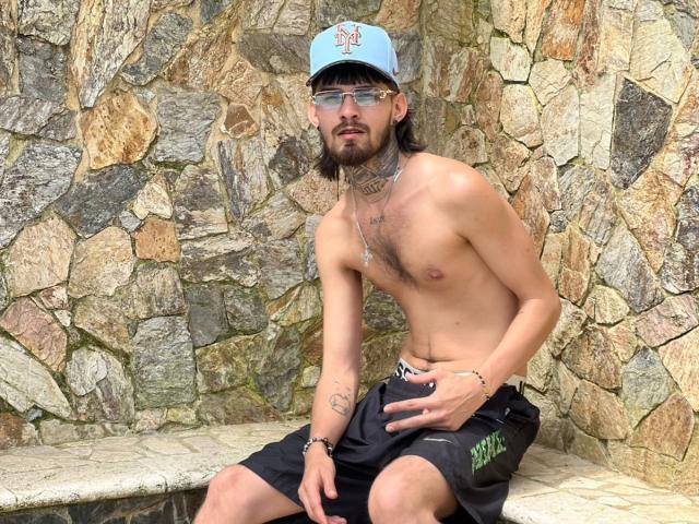 RoderickSexy - Live porn &amp; sex cam - 30608897
