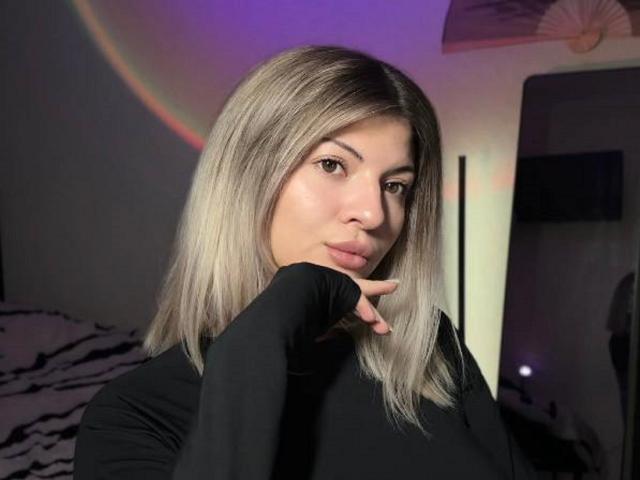 ElianaSemaan - Live porn &amp; sex cam - 30621917