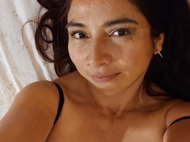 AlessiaRed - Live porn &amp; sex cam - 30622334