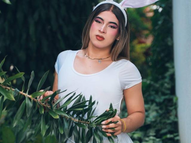 CamiRouxX - Live sex cam - 30623252