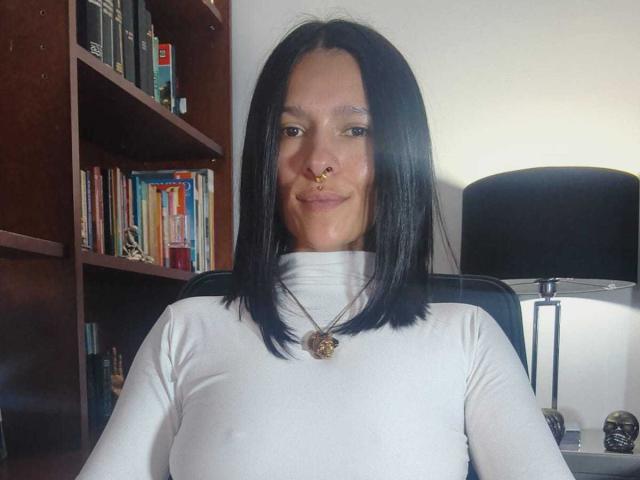 AmelieBlake - Élő pornó és szexkamera - 30630857