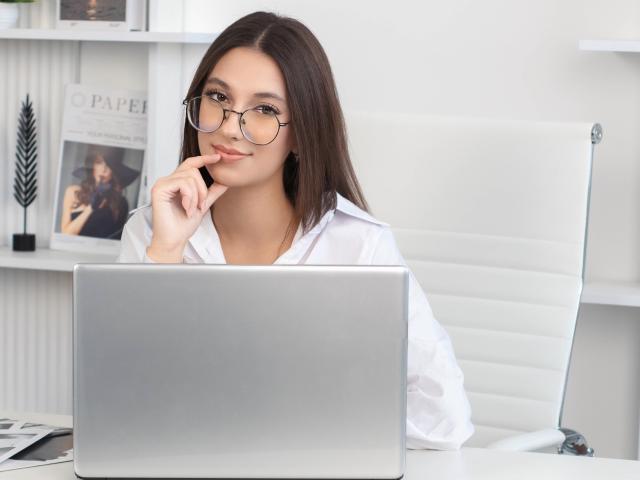 EmmaEverett - Live porn &amp; sex cam - 30643919