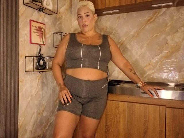 GianellaCox - Live sex cam - 30646145