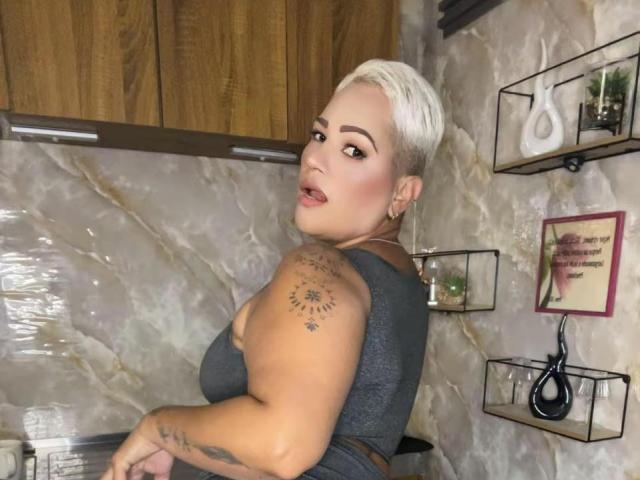 GianellaCox - Live sex cam - 30646208