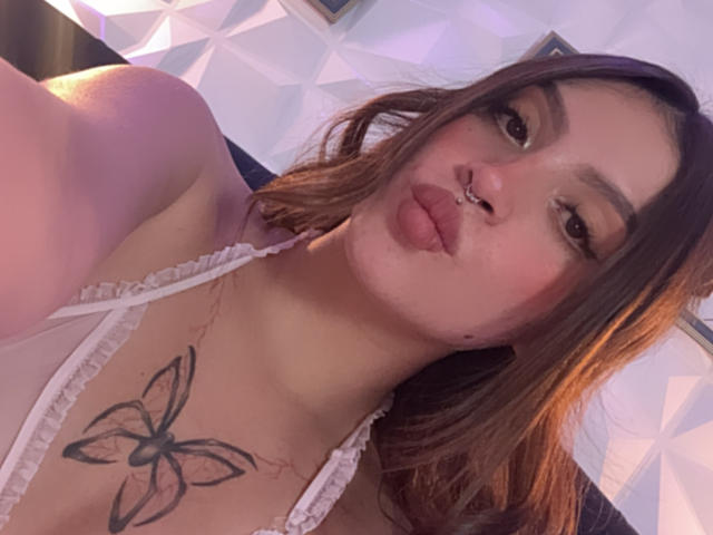 LunnaBlossom - Live porn &amp; sex cam - 30649343