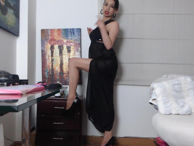AfroditaRgenis - Live porn &amp; sex cam - 30651590