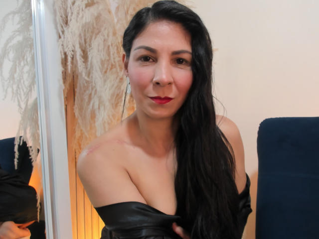 EliseBell - Élő pornó és szexkamera - 30665240