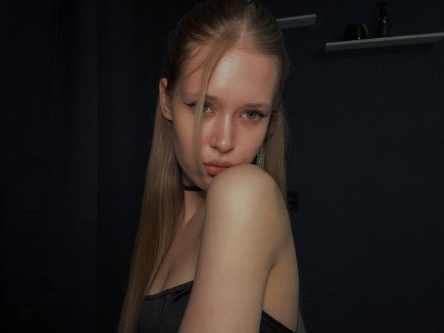 LillianaWhang - Live porn &amp; sex cam - 30666470