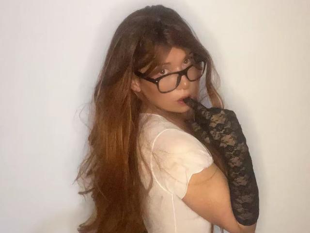 MartinaEvans - Live porn &amp; sex cam - 30668063
