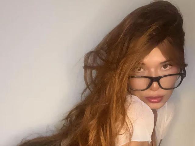 MartinaEvans - Live porn &amp; sex cam - 30668066