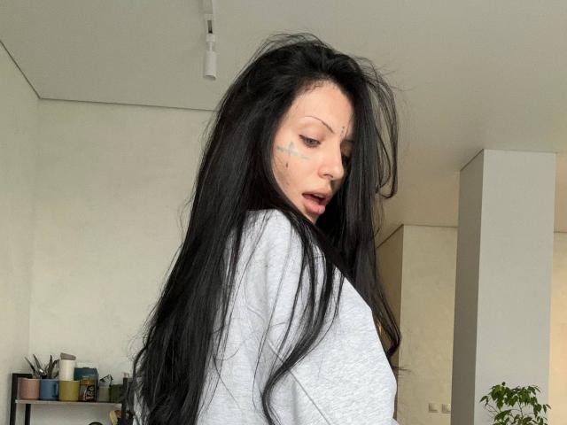 Karinisse - сексуальная веб-камера в реальном времени - 30670943