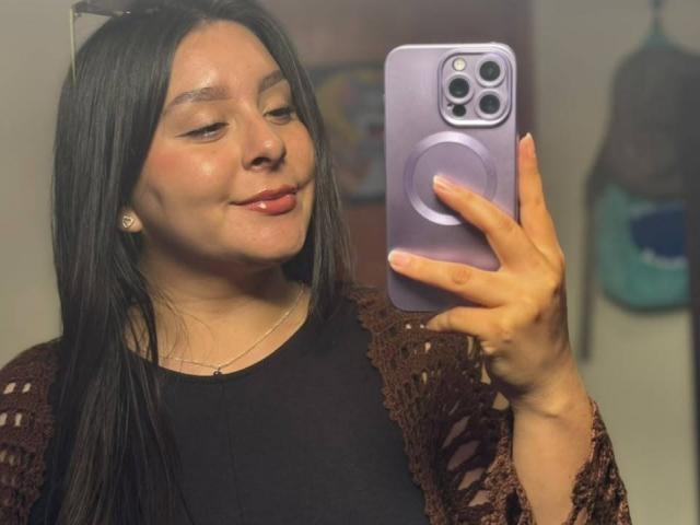 EmaJames - Live sex cam - 30672287