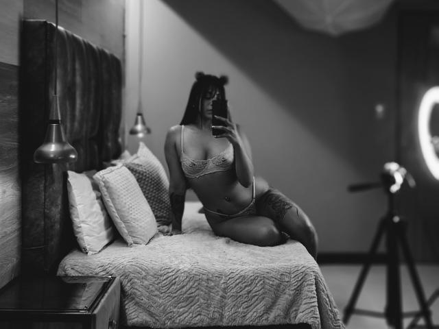 Amberv - Live sex cam - 30672608