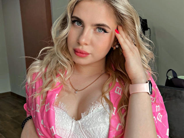 TressieBlasetti - Live porn &amp; sex cam - 30674267