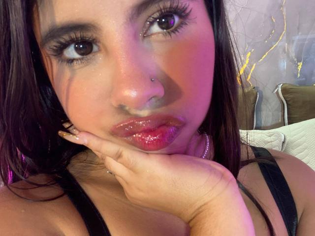CelesteMorel - Live sex cam - 30674699