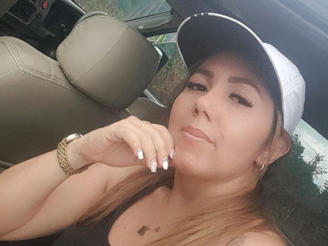 AmberDillucca - Live porn &amp; sex cam - 30685517
