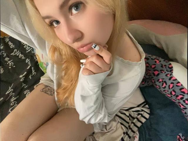 MoiraKlammer - Live porn &amp; sex cam - 30686810