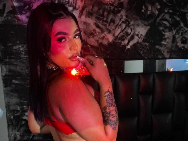 MaloryRouge - Live porn &amp; sex cam - 30701375