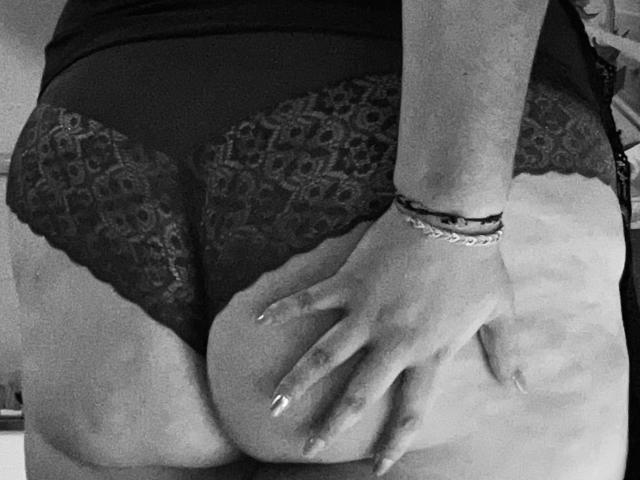LadyDark69 - Live porn &amp; sex cam - 30704063
