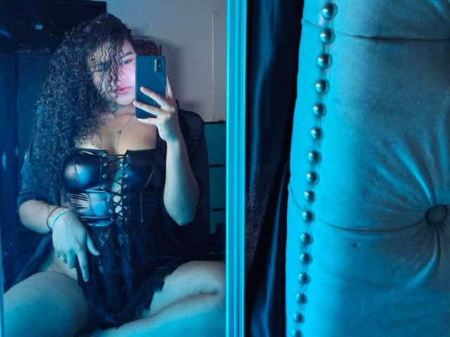 AriaVega - Live sex cam - 30704867