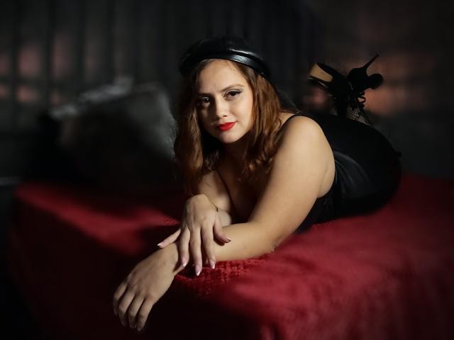 RoxanneBreats - Live porn &amp; sex cam - 30709283