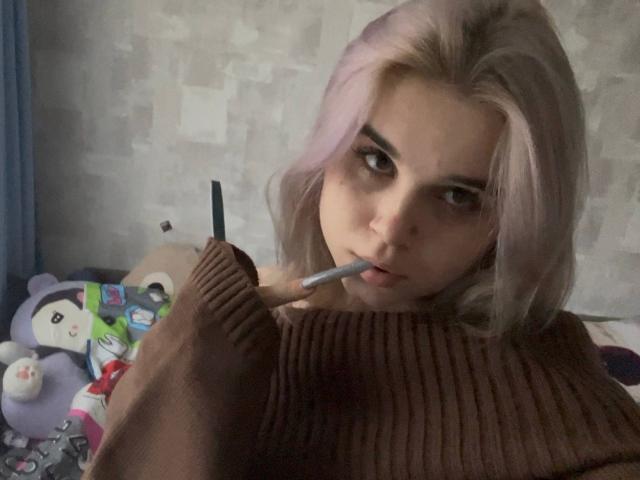 LauraKrofen - Live porn &amp; sex cam - 30710462