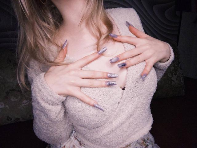 TiffaniMacandog - Live porn &amp; sex cam - 30713000