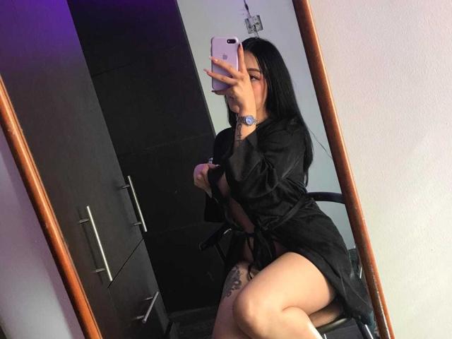 MagicBeautyHot - сексуальная веб-камера в реальном времени - 30715103