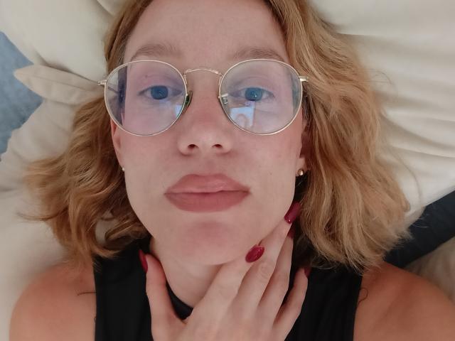 MissFrenchy - Live porn &amp; sex cam - 30718565