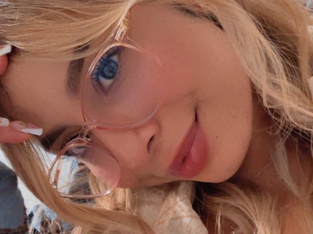 AmaraRicci - Élő pornó és szexkamera - 30720173