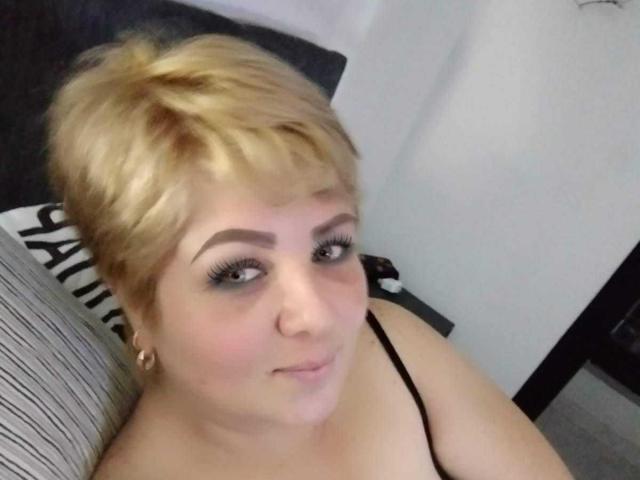 WildLatinCouple - Live porn &amp; sex cam - 30725498