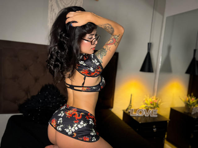 GiaLu - Live porn &amp; sex cam - 30728891