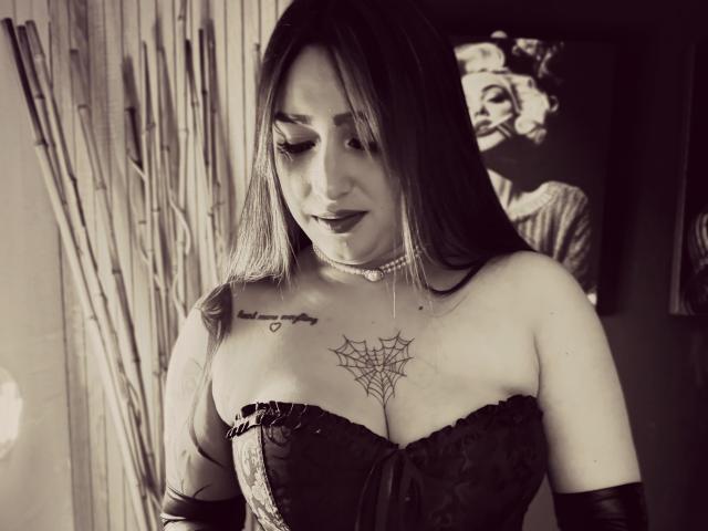 Chloey69 - Live sex cam - 30730640
