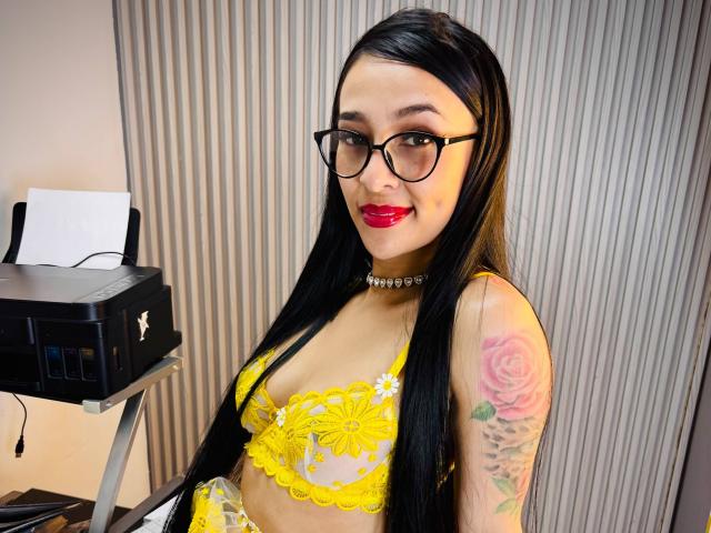 ScarlettPinzon - сексуальная веб-камера в реальном времени - 30745187
