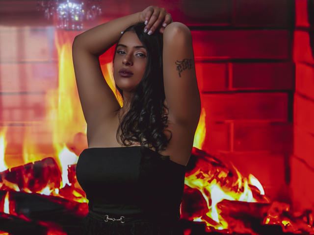 GabrielaSun - Élő pornó és szexkamera - 30767849