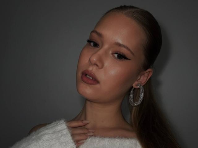 LillianaWhang - сексуальная веб-камера в реальном времени - 30780878