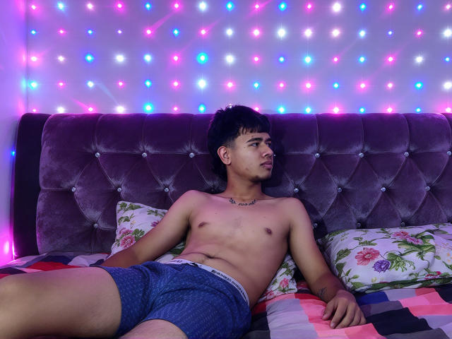 MarekSanchez - Live porn &amp; sex cam - 30783731