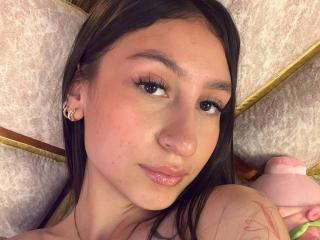 Se komplett profil för MaddyCarina