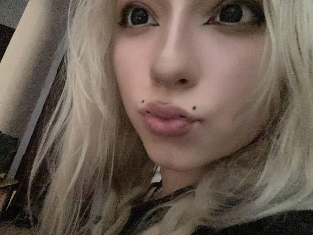 PaleSuccubus - Live porn &amp; sex cam - 30793391