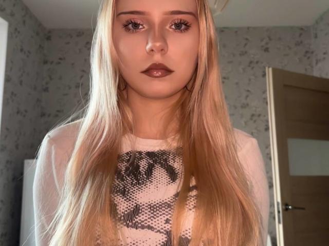 SaturninaFischbein - Live porn &amp; sex cam - 30793682