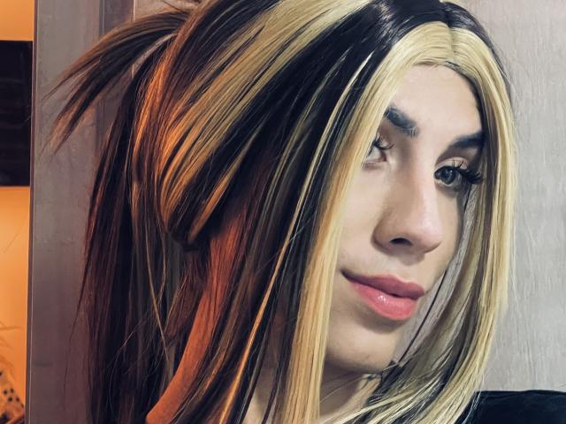 SiaraLatina - Live porn &amp; sex cam - 30806822