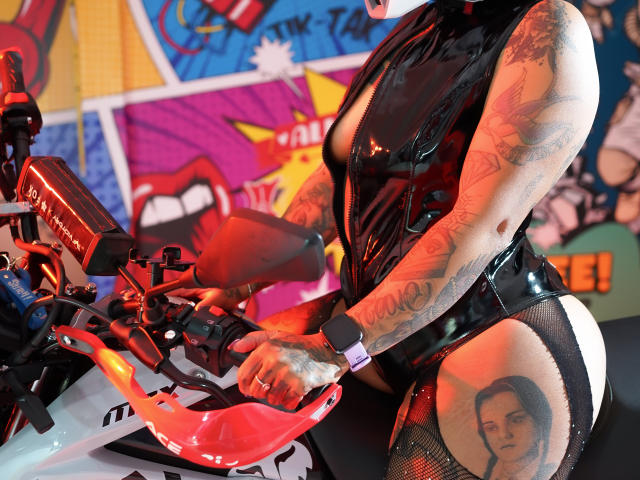 TattooBarny - Camera khiêu dâm &amp; quyến rũ trực tiếp - 30808211