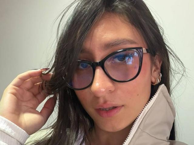 MaddyCarina - Live porn &amp; sex cam - 30820232