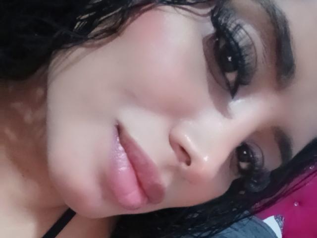 MariaCatalina - Live Sex Cam - 30822293