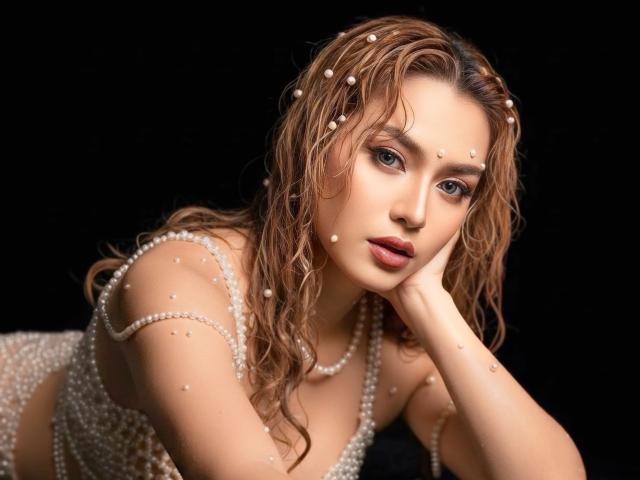 CatherineBonavich - Live porn &amp; sex cam - 30829280