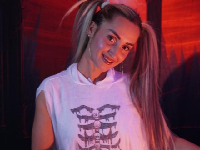 IsabelleEthan - Live sex cam - 30834026