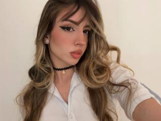 AmeliaCollins'in detaylı sayfasını gör
