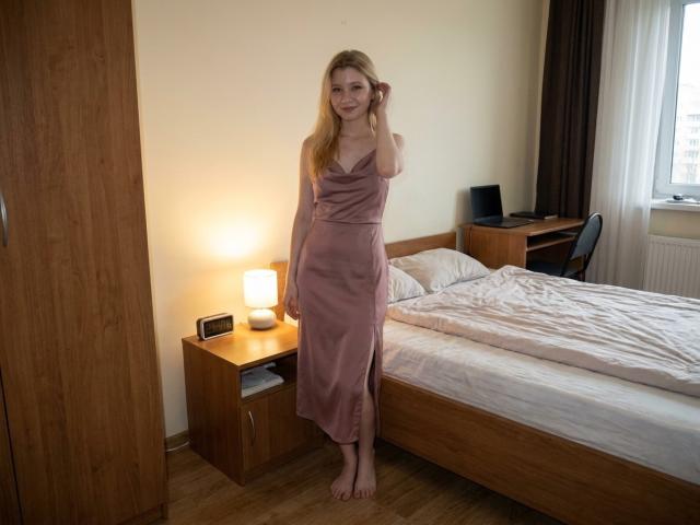 MadgeZeidler - Live porn &amp; sex cam - 30838139